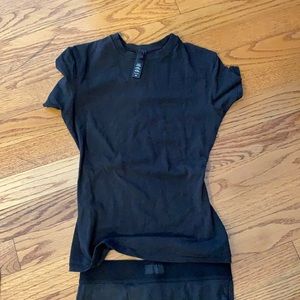 Skims black leggings & crewneck tee good condition fadedblack colorwomen’s xs$16